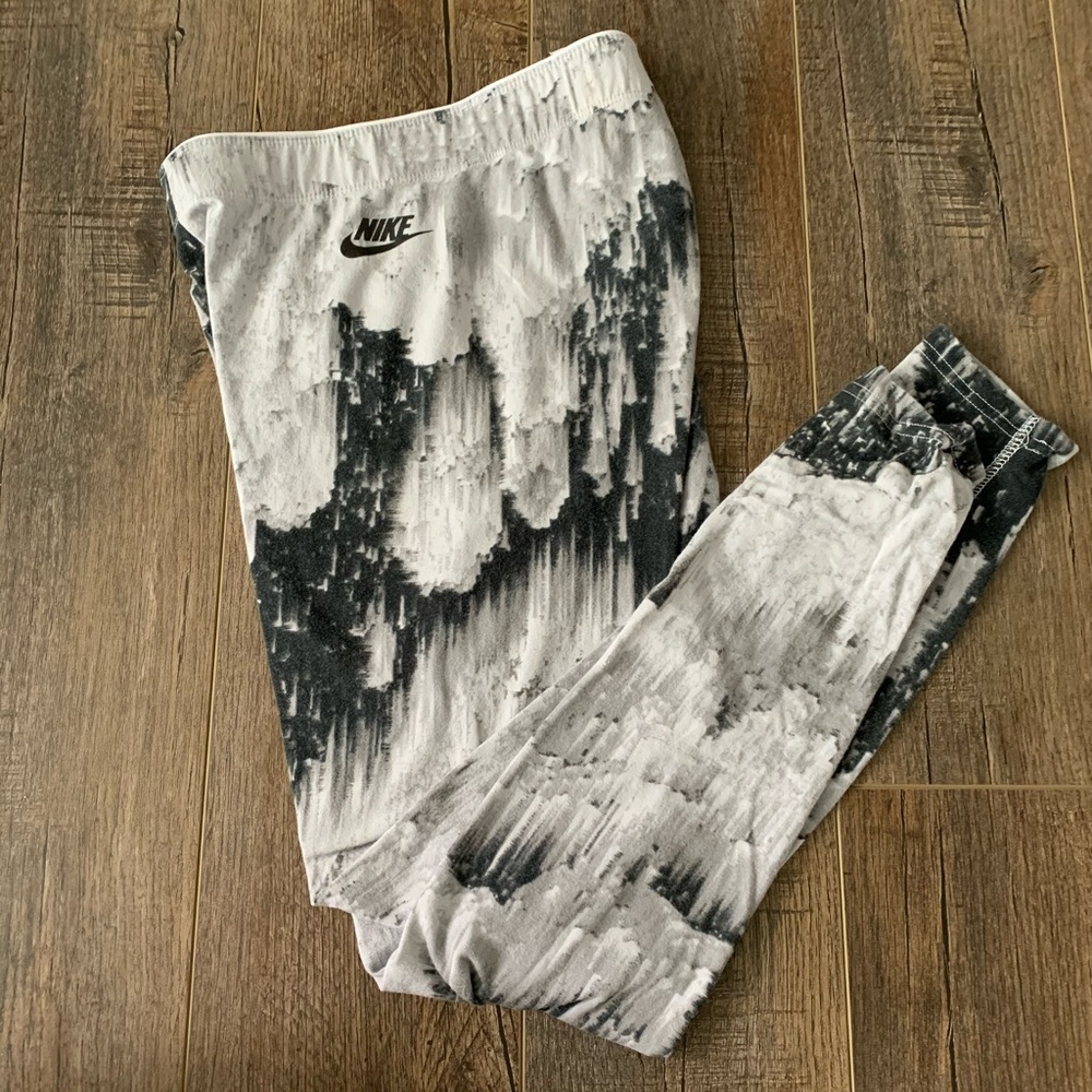 Nike leggings